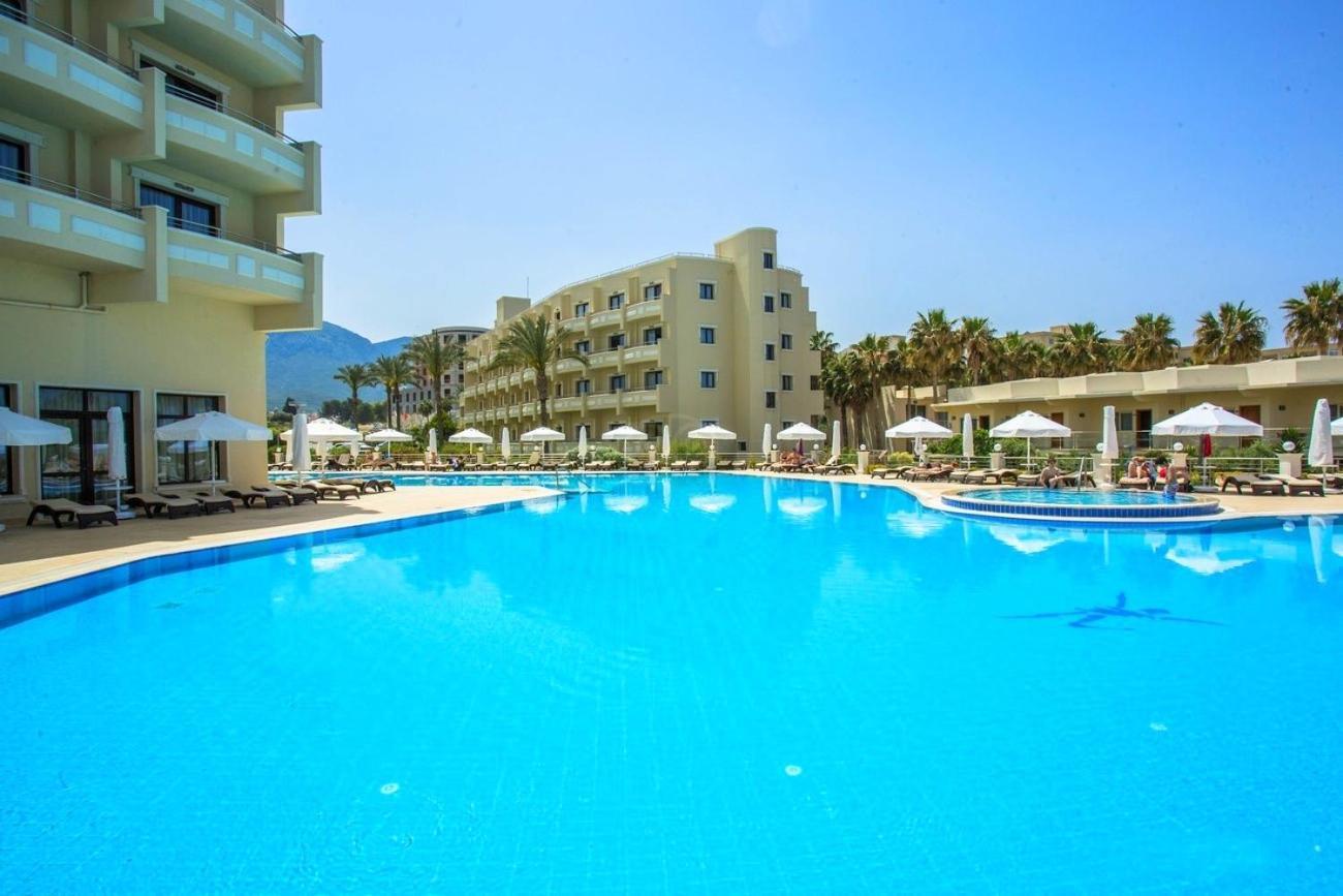 Vuni Palace Premium Kyrenia Hotel & Spa & Casino Beachfront Location ! Agios Nikolaos  외부 사진